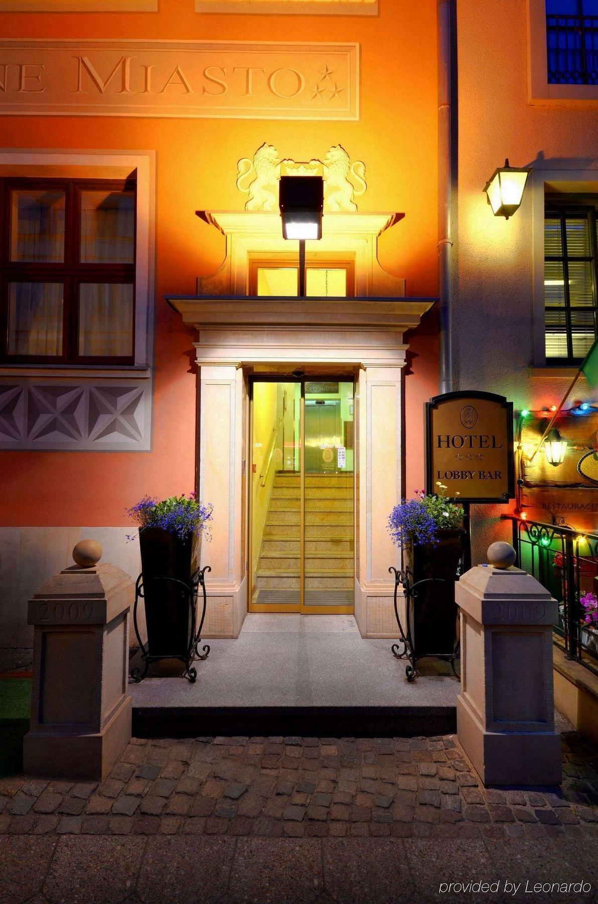 Hotel Wolne Miasto Old Town Gdansk Bagian luar foto