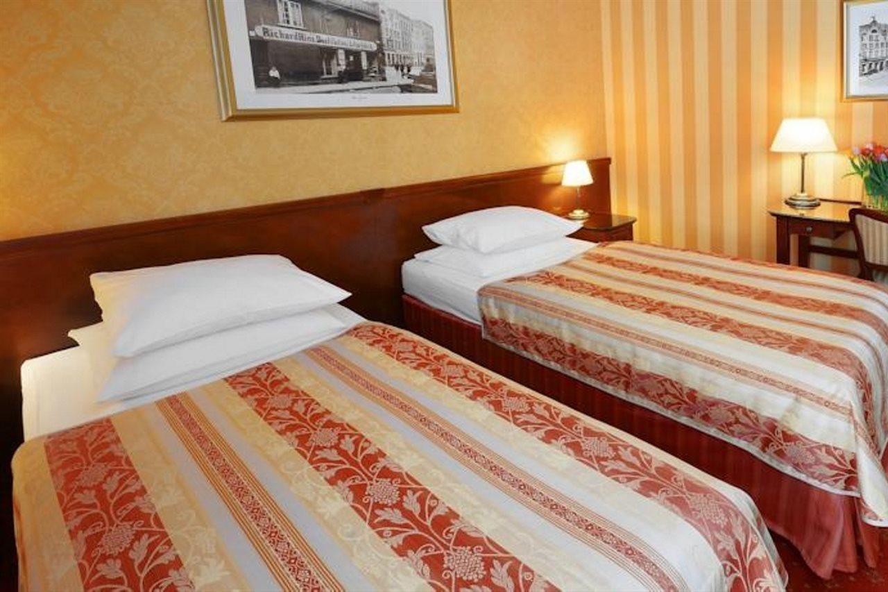 Hotel Wolne Miasto Old Town Gdansk Bagian luar foto