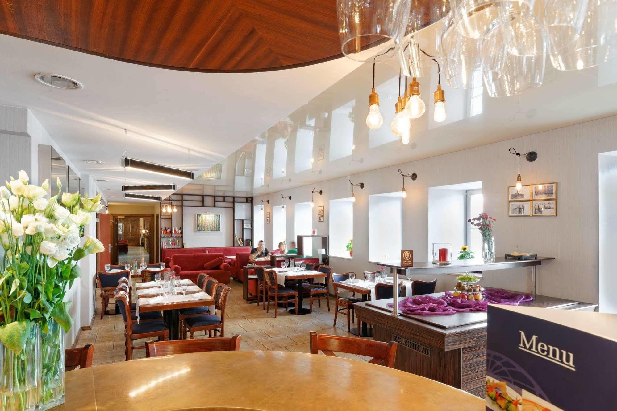 Hotel Wolne Miasto Old Town Gdansk Bagian luar foto