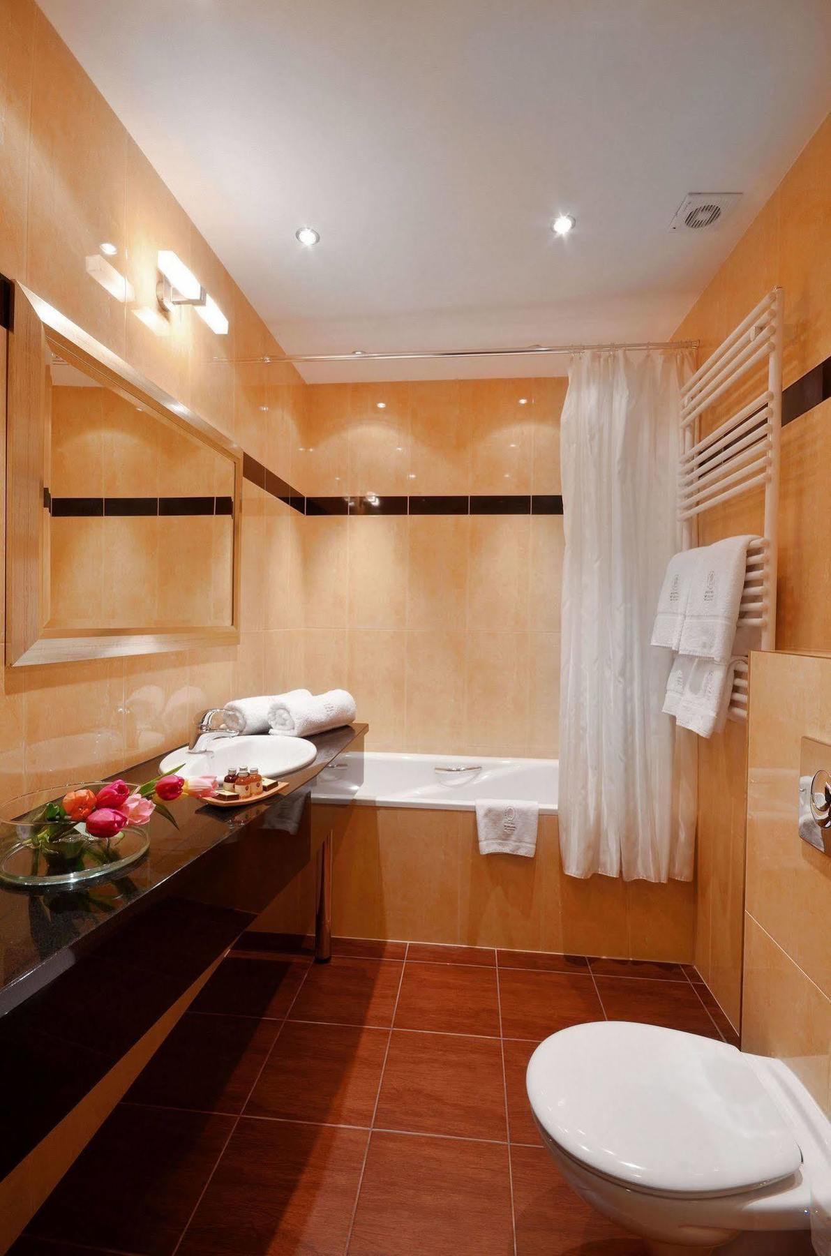 Hotel Wolne Miasto Old Town Gdansk Bagian luar foto